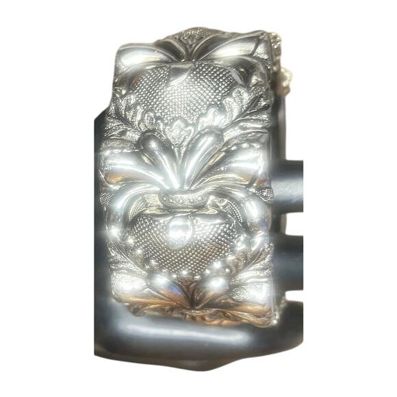 Vintage Vargas Silvertone Mesh Floral Bangle Bracelet - Picture 1 of 7